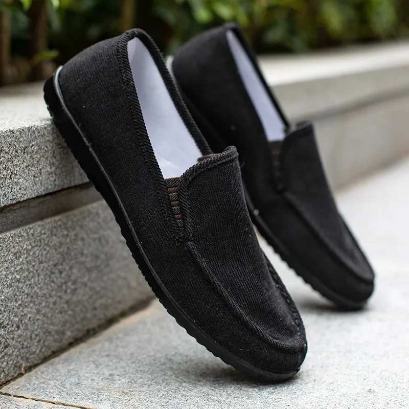 Plus Size Shoe Manufacturer Custom Men Walking Shoes Convenient and Breathabl…